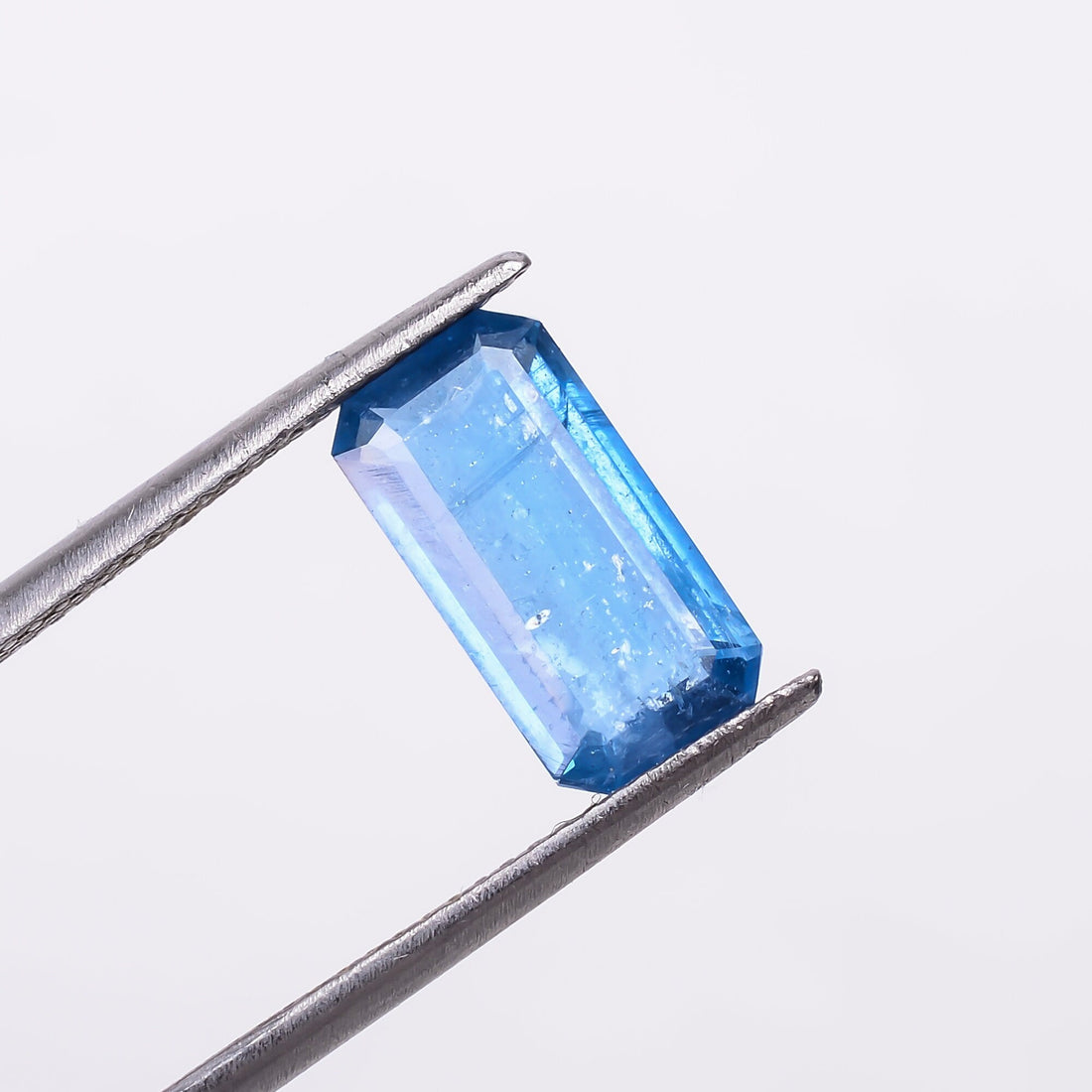 natural blue kyanite radiant shape cut stone loose gemstone