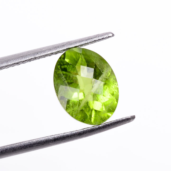 peridot natural oval shape faceted loose gemstone