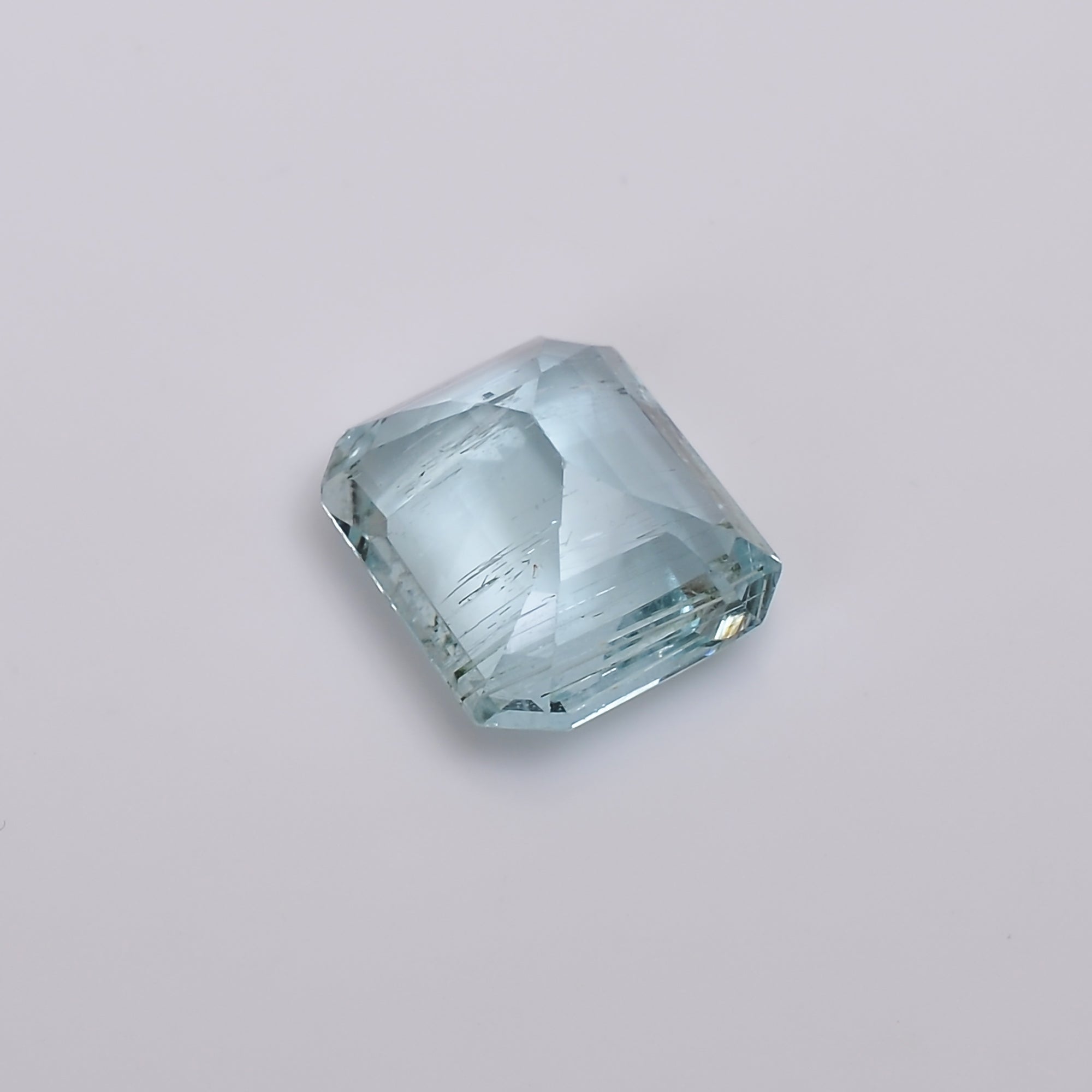 natural aquamarine radiant shape cut stone loose gemstone