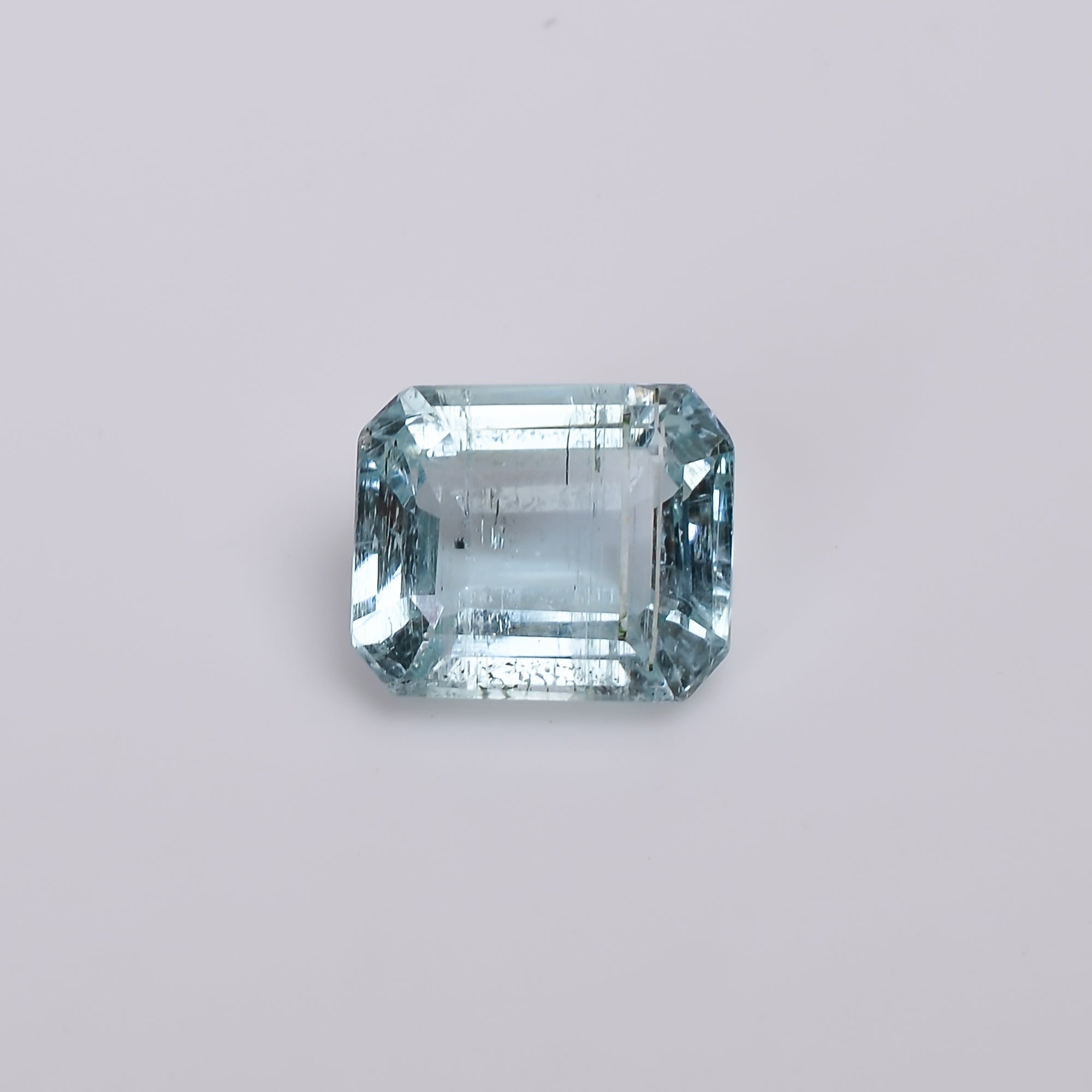 natural aquamarine radiant shape cut stone loose gemstone