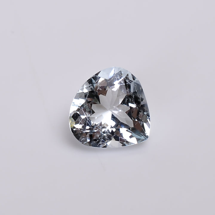natural aquamarine heart shape cut stone loose gemstone
