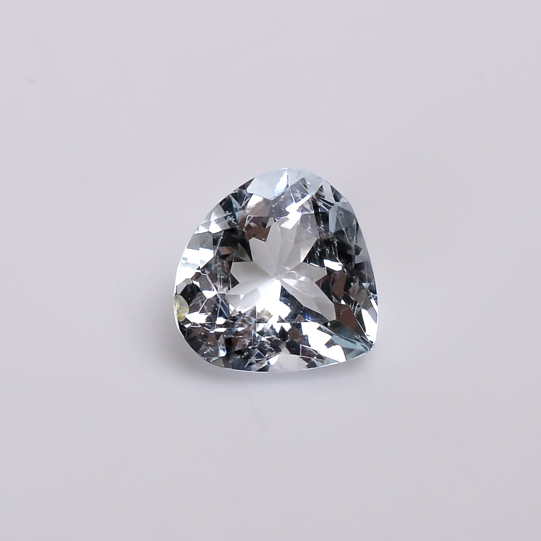 natural aquamarine heart shape cut stone loose gemstone