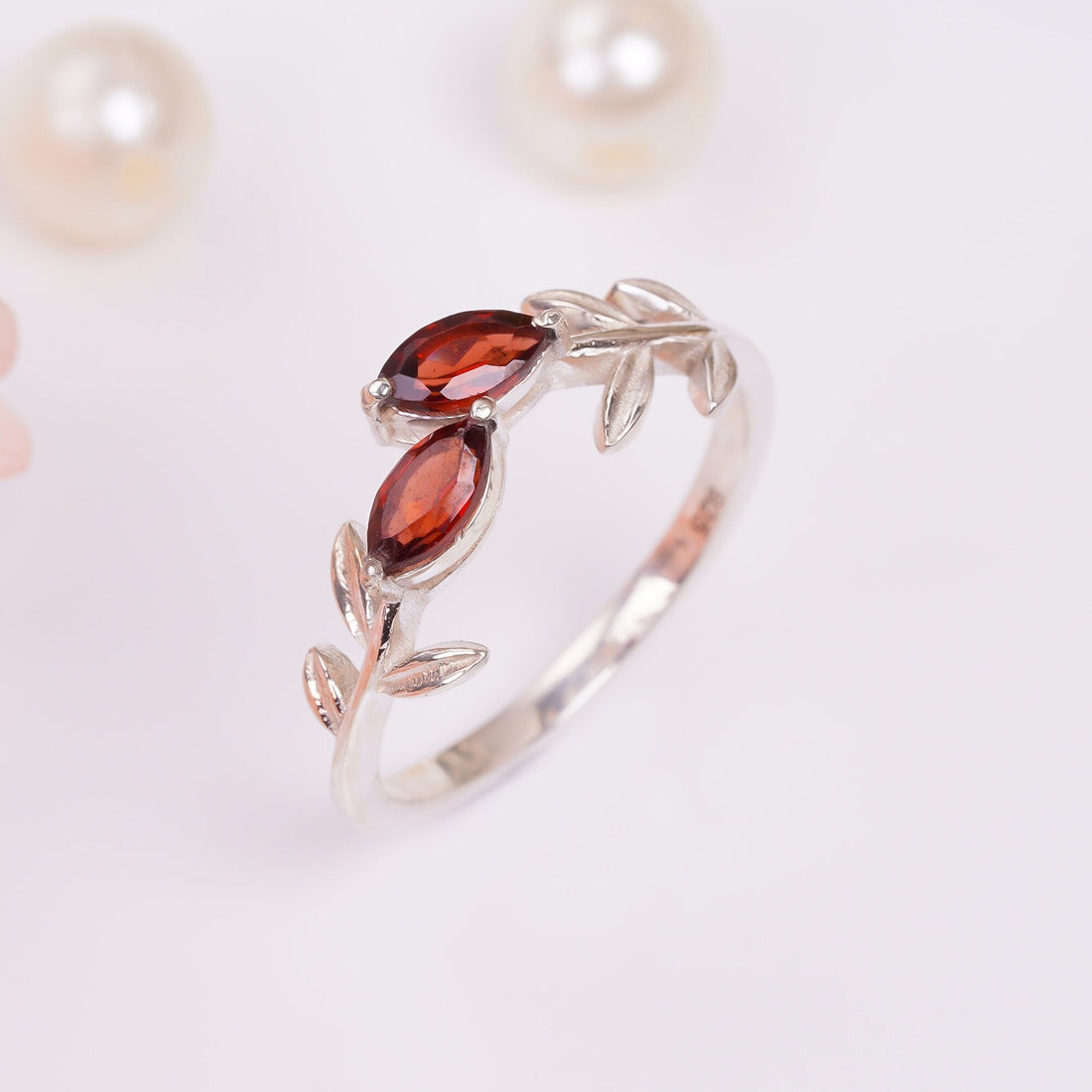 natural garnet marquise shape ethnic handmade ring 925 sterling silver ring 7 25 us 2 gms y 7787