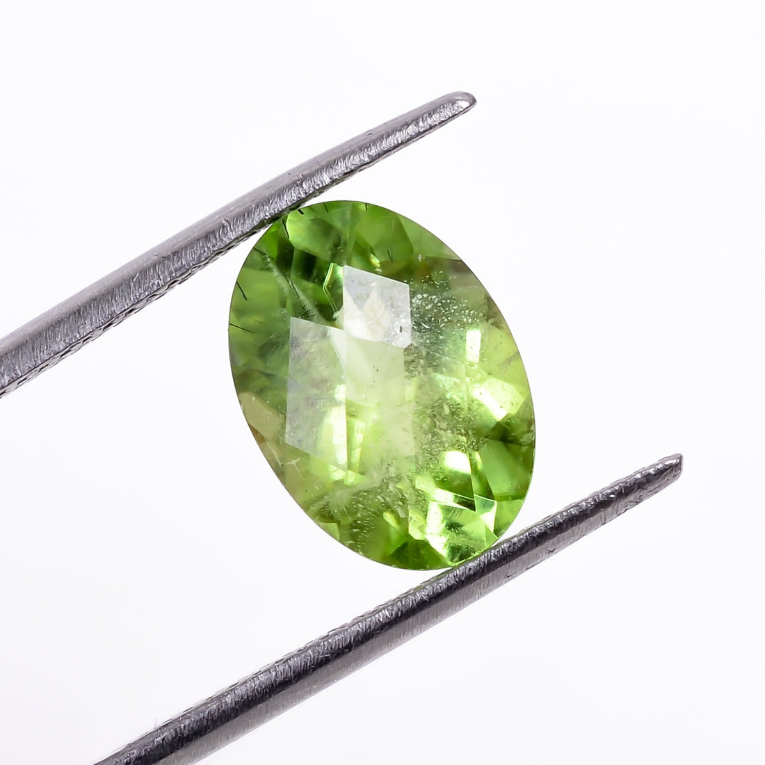 peridot natural oval shape faceted loose gemstone